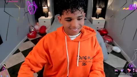 Snapshot of noah_smith04 chatting on February 2025 12:32:02 PM noah_smith04 online show from February 2025 12:32:02 PM
