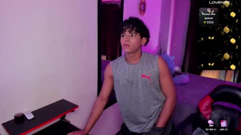 Snapshot of noah_smith04 chatting on October 2025 09:02:01 PM noah_smith04 online show from October 2025 09:02:01 PM