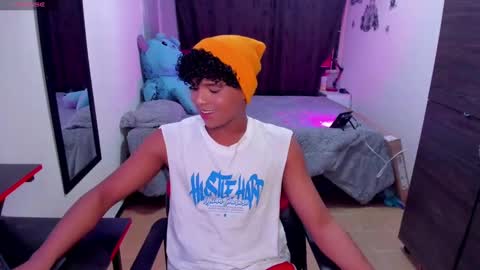 Snapshot of noah_smith04 chatting on October 2025 03:21:02 PM noah_smith04 online show from October 2025 03:21:02 PM