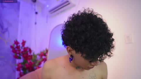 Snapshot of noah_travis chatting on March 2026 03:55:02 PM Noah online show from March 2026 03:55:02 PM