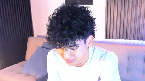 Snapshot of noah_travis chatting on March 2026 01:33:01 PM Noah online show from March 2026 01:33:01 PM