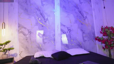 Snapshot of noah_travis chatting on April 2026 02:23:02 AM Noah online show from April 2026 02:23:02 AM