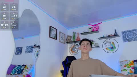 noah tyler  online show from October 2025 11:46:02 PM