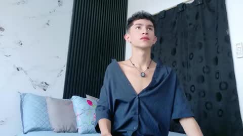 noah tyler  online show from March 2026 06:34:02 PM