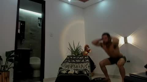 LIAM- noah online show from April 2026 01:16:01 PM