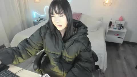 Noah  online show from February 2026 06:19:02 AM