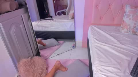 noahperezz online show from January 2026 12:59:01 AM