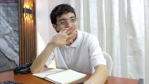 Snapshot of noahwalker__ chatting on July 2026 11:25:01 AM online show from July 2026 11:25:01 AM