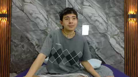 Snapshot of noahwalker__ chatting on July 2026 11:01:02 AM online show from July 2026 11:01:02 AM