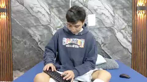 Snapshot of noahwalker__ chatting on July 2026 11:16:02 AM online show from July 2026 11:16:02 AM