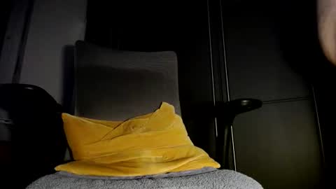 nobodyisperfect80 online show from February 2026 11:03:01 PM