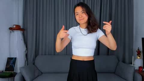 Snapshot of noctilune chatting on December 2025 07:01:02 PM Mina online show from December 2025 07:01:02 PM