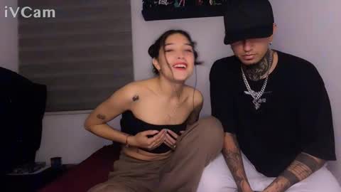 Snapshot of nocturnallovers_ss chatting on November 2025 04:15:01 AM Jean Y Isa online show from November 2025 04:15:01 AM