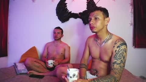 noha_and_iam1 online show from April 2026 11:26:02 AM