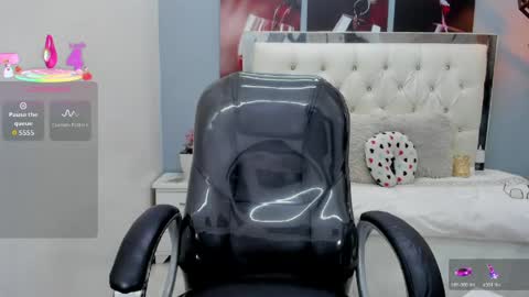 Snapshot of noha_scott chatting on May 2026 11:43:02 PM Noha Scott online show from May 2026 11:43:02 PM