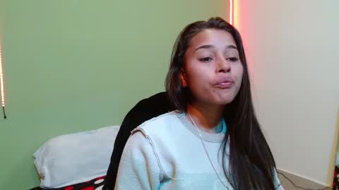 Noha Thomson online show from December 2024 12:55:02 PM