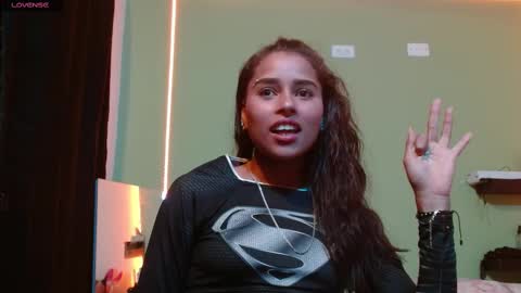 Noha Thomson online show from March 2025 01:15:01 AM