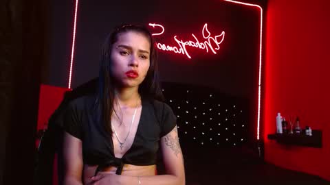 Noha Thomson online show from November 2025 04:36:02 AM