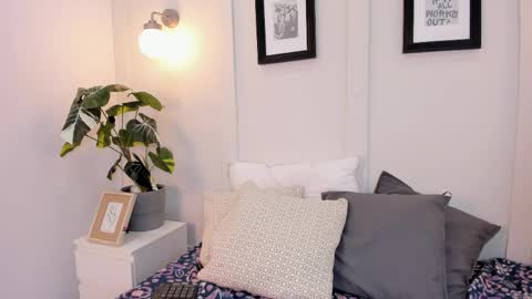 Snapshot of noha_xd chatting on March 2026 10:15:01 PM Noah online show from March 2026 10:15:01 PM