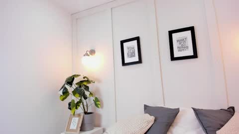 Snapshot of noha_xd chatting on April 2026 09:27:01 PM Noah online show from April 2026 09:27:01 PM