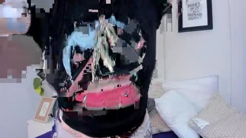 Snapshot of noha_xd chatting on April 2026 09:37:02 PM Noah online show from April 2026 09:37:02 PM