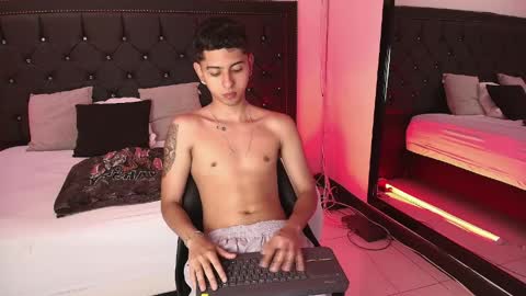 Snapshot of nohadrake chatting on April 2026 08:25:02 PM Noha Drake online show from April 2026 08:25:02 PM