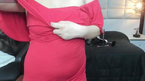  Nohemi   online show from September 2025 07:50:02 PM