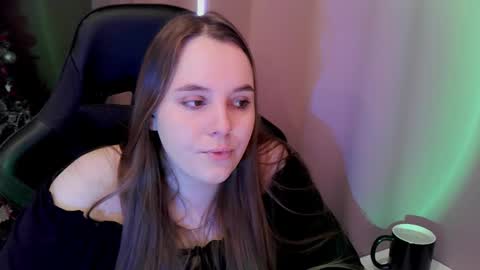 noir_ember_ online show from February 2026 07:51:02 AM