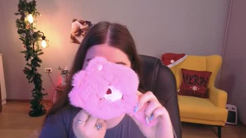 Snapshot of noirwhisper chatting on December 2025 06:23:01 PM noirwhisper online show from December 2025 06:23:01 PM