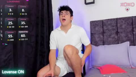 Snapshot of nolan_twink chatting on June 2026 06:52:01 PM Nolan online show from June 2026 06:52:01 PM