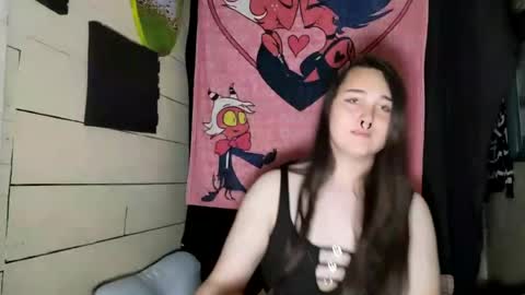 Snapshot of nonbinarybeauty20 chatting on June 2026 04:37:02 AM nonbinarybeauty20 online show from June 2026 04:37:02 AM