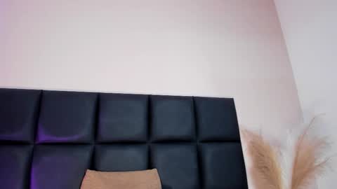 Nora Da Silva online show from February 2026 01:10:02 AM