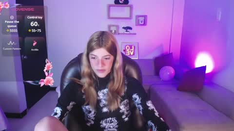 Nora online show from February 2025 07:17:02 PM