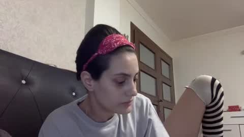 Snapshot of norablues chatting on June 2026 03:29:02 AM norablues online show from June 2026 03:29:02 AM