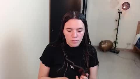 Snapshot of noreen_ chatting on December 2024 04:04:01 PM noreen_ online show from December 2024 04:04:01 PM