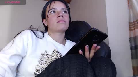 noreen_ online show from November 2025 07:05:02 PM