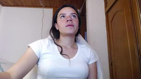 Snapshot of noreen_ chatting on May 2026 10:05:01 PM noreen_ online show from May 2026 10:05:01 PM