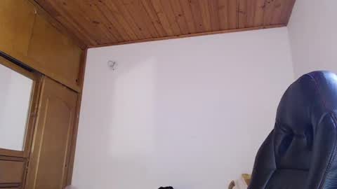 noreen_ online show from June 2026 07:37:01 PM
