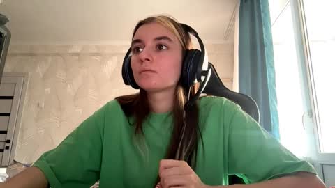 Elena online show from March 2026 07:15:01 AM