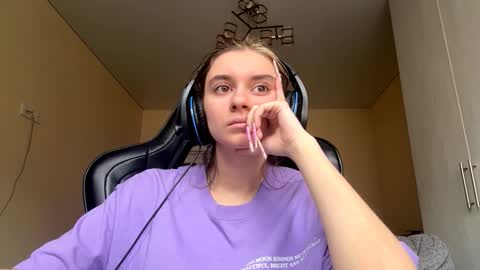 Elena online show from March 2026 06:19:01 AM