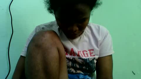 nosminah01 online show from June 2026 01:06:02 PM