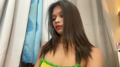 Snapshot of nova_licious chatting on May 2026 06:58:02 PM nova_licious online show from May 2026 06:58:02 PM