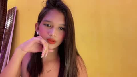 Snapshot of nova_licious chatting on May 2026 03:27:01 PM nova_licious online show from May 2026 03:27:01 PM