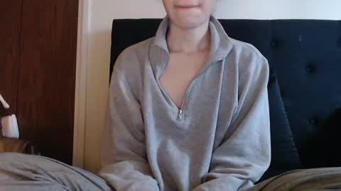 Snapshot of novafrey chatting on December 2024 05:18:02 PM Olivia online show from December 2024 05:18:02 PM