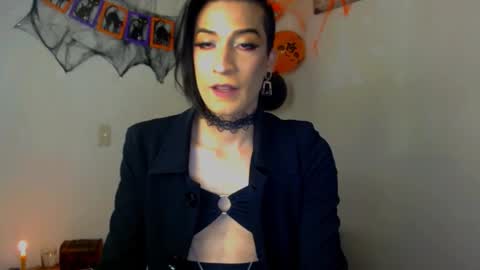 Nova...  online show from October 2025 10:32:02 PM