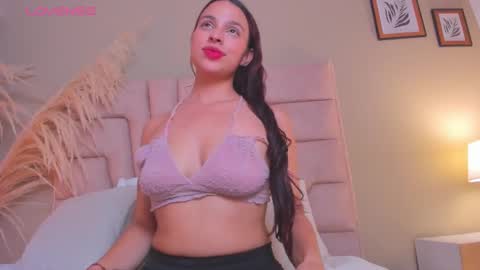 Snapshot of novasilk chatting on March 2026 07:35:01 PM novasilk online show from March 2026 07:35:01 PM