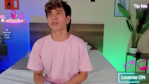 NovayBrian online show from October 2025 04:43:02 AM