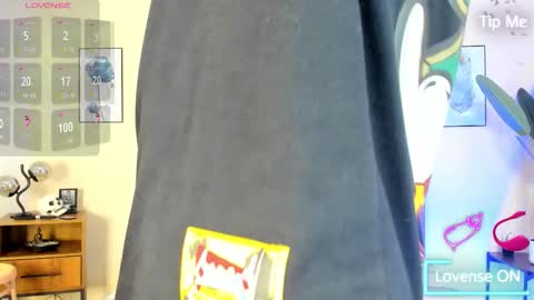 NovayBrian online show from October 2025 04:37:01 AM