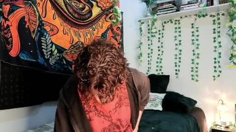 maxie online show from April 2026 02:22:02 AM