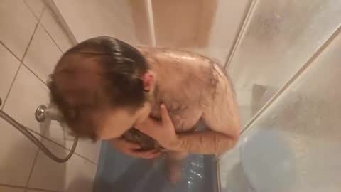 Vinz... online show from November 2025 03:45:02 PM